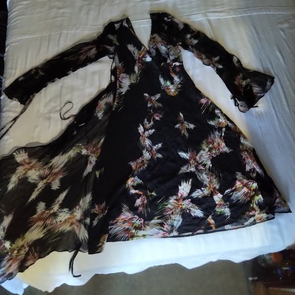 Beautiful clothes - Picture 8 of 8